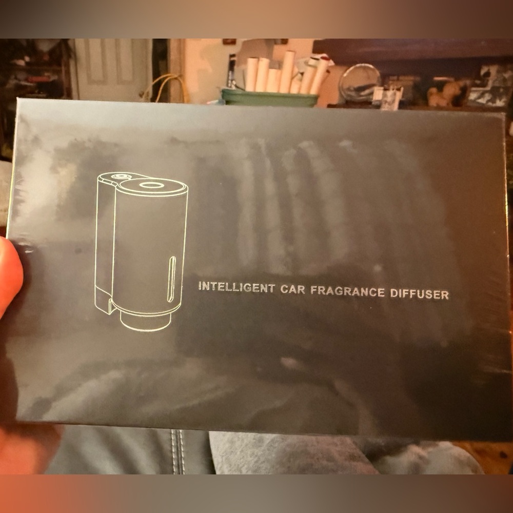 Black Intelligent Car Fragrance Diffuser